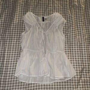 H&M White Ruffled Blouse